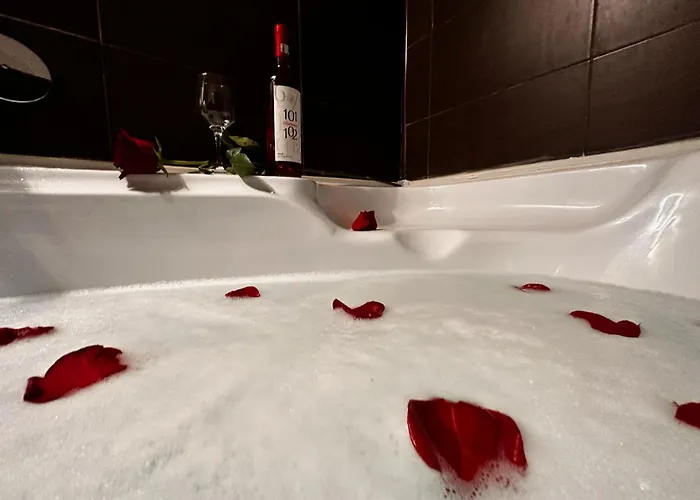 Romantic Charm, Spa, Free Early Check-in 布加勒斯特