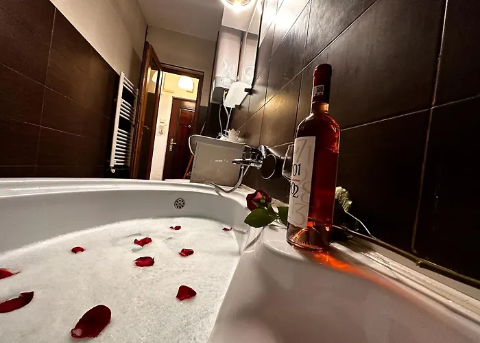 Romantic Charm, Spa, Free Early Check-in شقة بوخارست