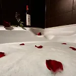 Romantic Charm, Spa, Free Early Check-in Bucureşti