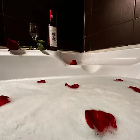 Romantic Charm, Spa, Free Early Check-in Bukarest